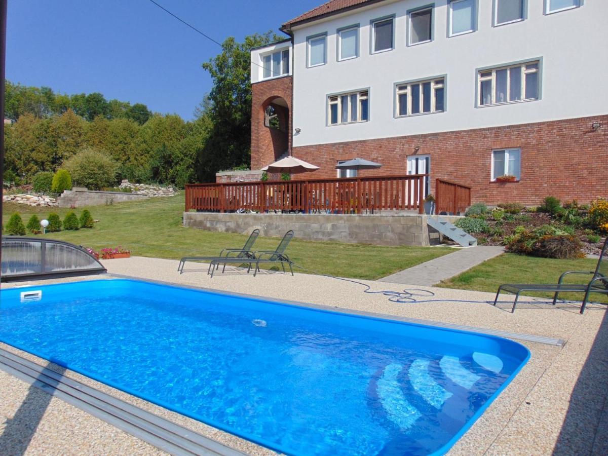 Vila Hořičky Exteriör bild